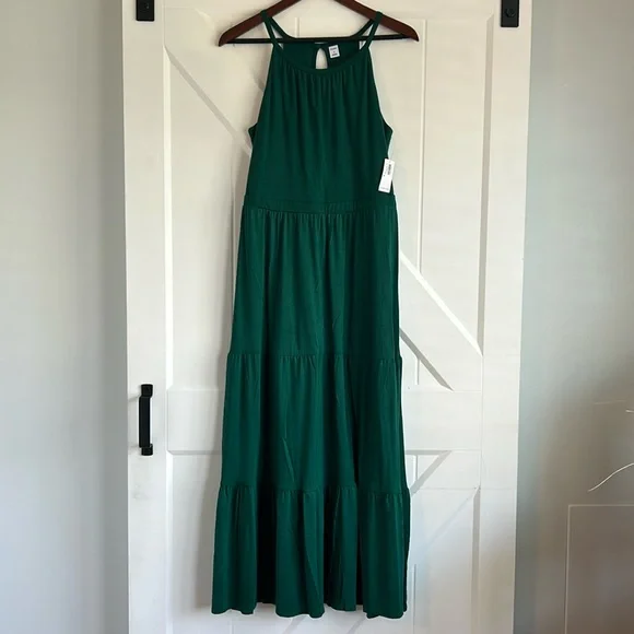 Old Navy | Dresses | Nwt Old Navy Tiered Maxi Dress Sz M | Poshmark